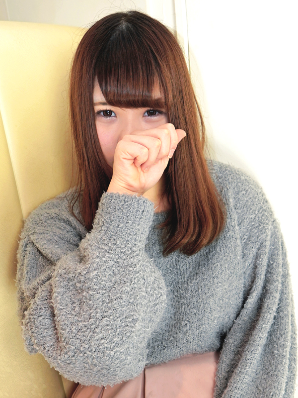 踊れ！チンチコリン・祇園店 みおり 18歳 T：159cm　B：86(C)　W：57　H：88